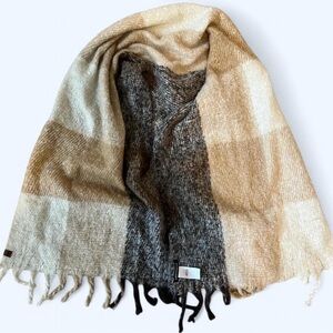 Lucky Brand Plaid Blanket Scarf